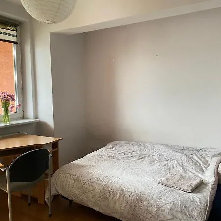 Budget Double Bed Private & Open Living Sofa Bed In Centre منزل للإقامة لوبلين
